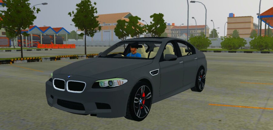 Mobil BMW M5 F10