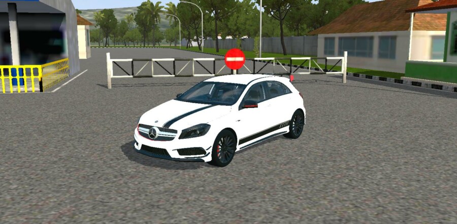 Mobil Mercedes-Benz A 45 AMG
