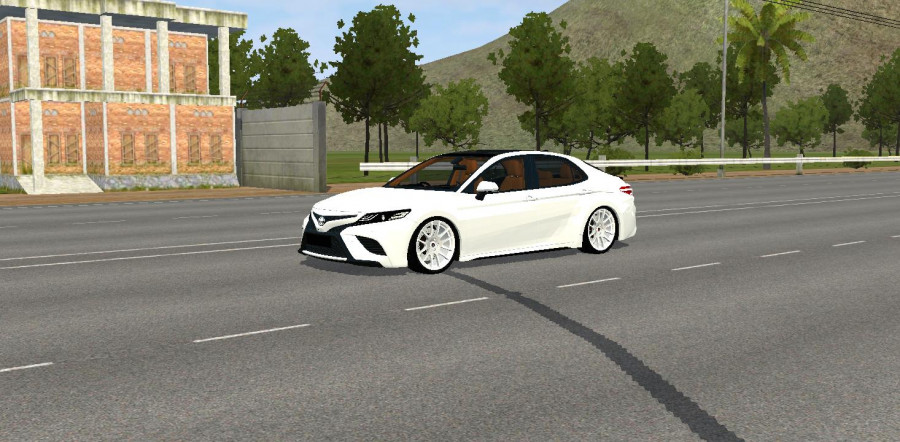 Mobil Toyota Camry XSE
