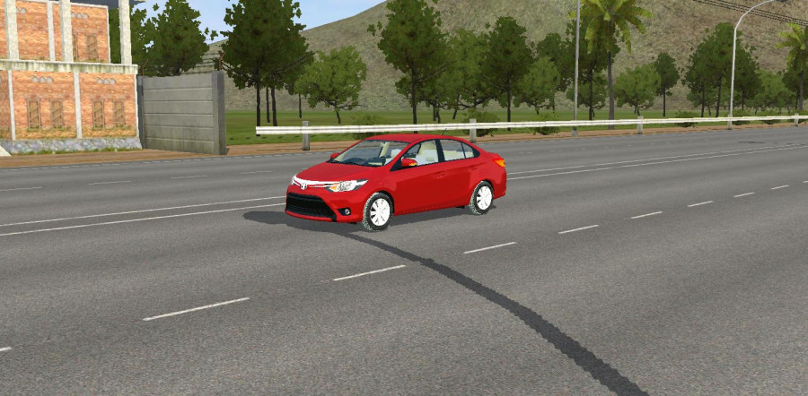 Mobil Toyota Yaris 2014