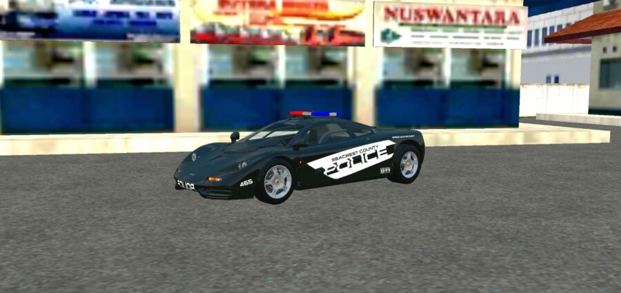 McLaren F1 Police